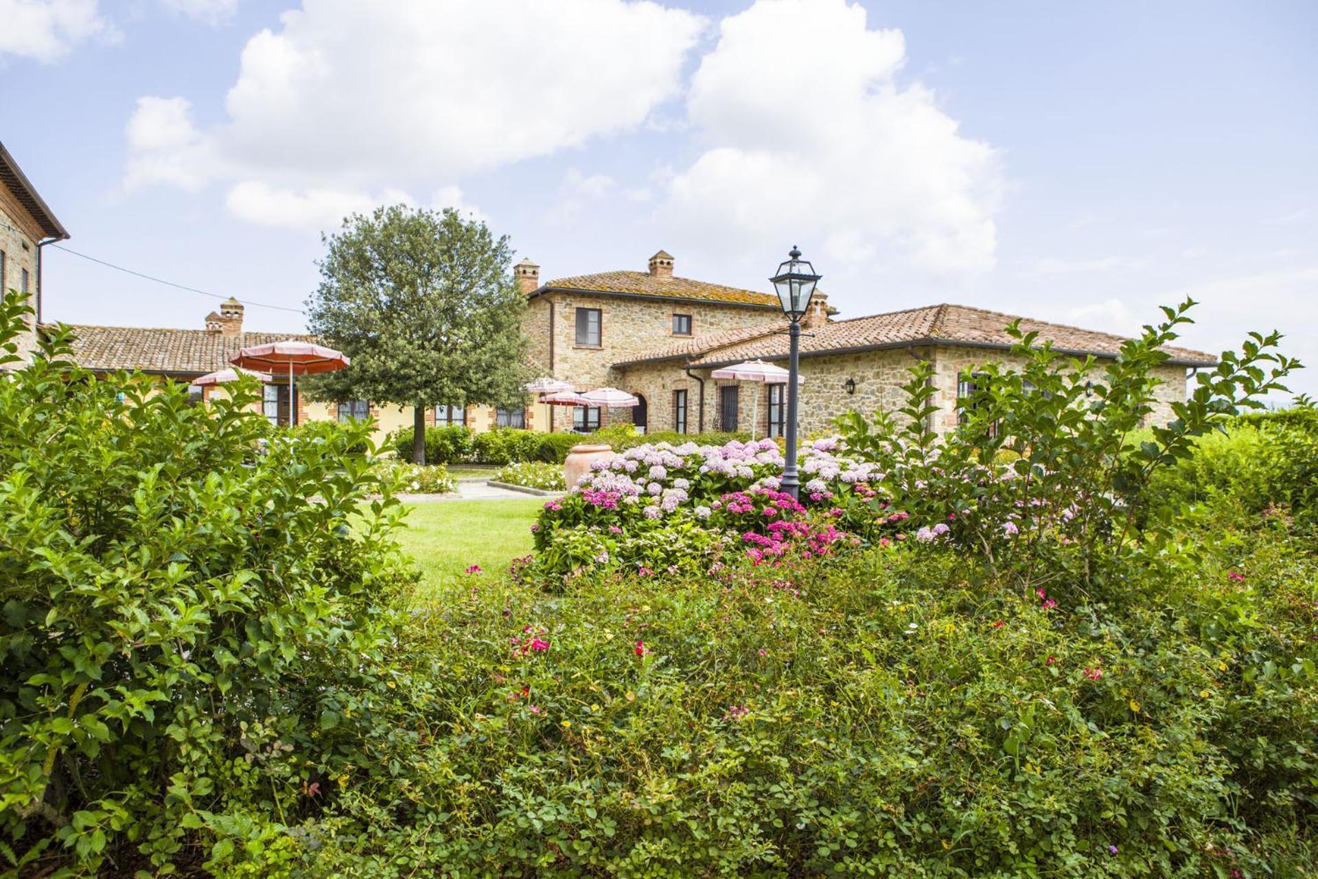 Villa Del Lago - Homelike Villas Кастильоне-дель-Лаго Экстерьер фото